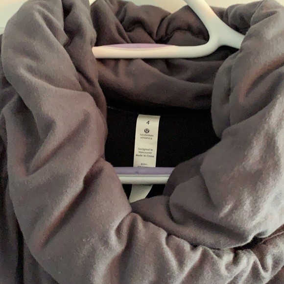 Lululemon sweatshirt - Picture 3 of 4
